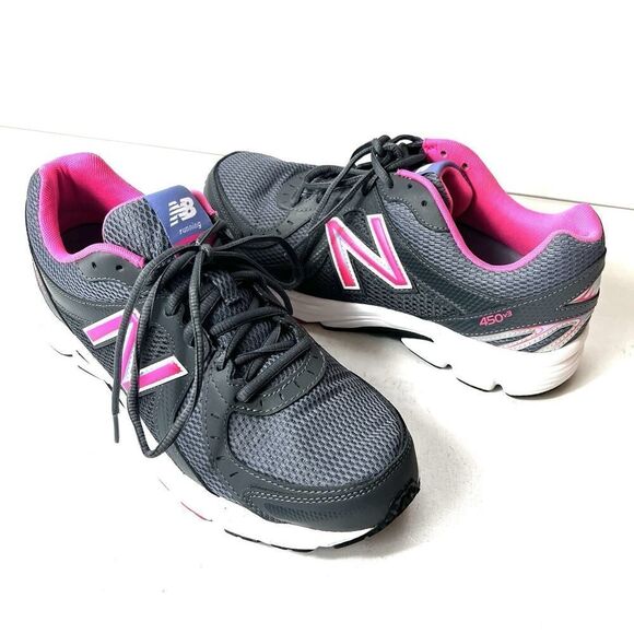 New Balance 450 v3 Running Shoe Womens Sz 11 D Grey Pink Walking Sneaker Low Top - Picture 1 of 11